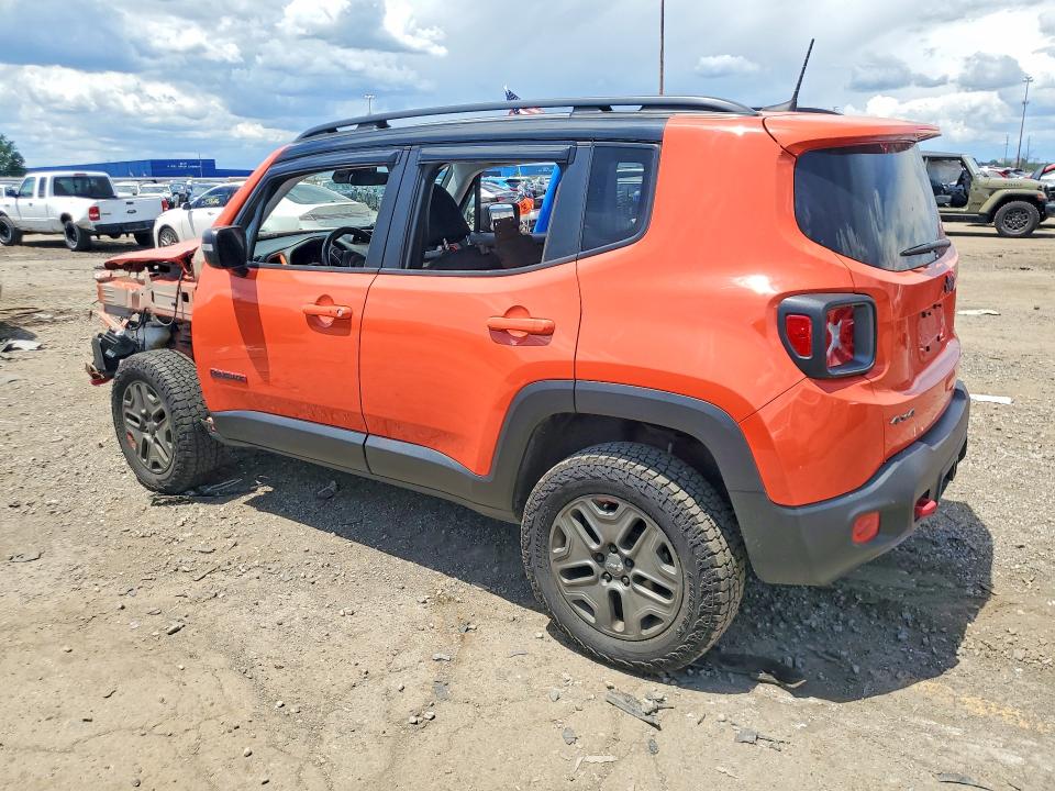 57345876 :رقم المزاد ، ZACCJBCB6JPG73390 vin ، 2018 Jeep Renegade مزاد بيع