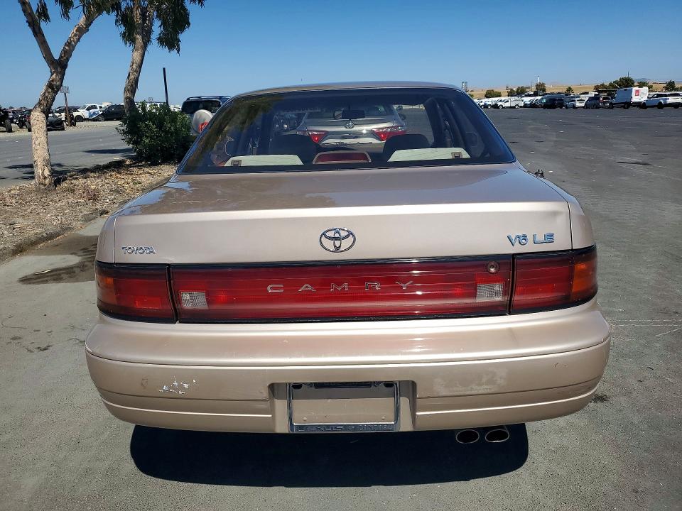 1993 Toyota Camry მანქანა იყიდება აუქციონზე, vin: JT2VK12E8P0216910, აუქციონის ნომერი: 59166456