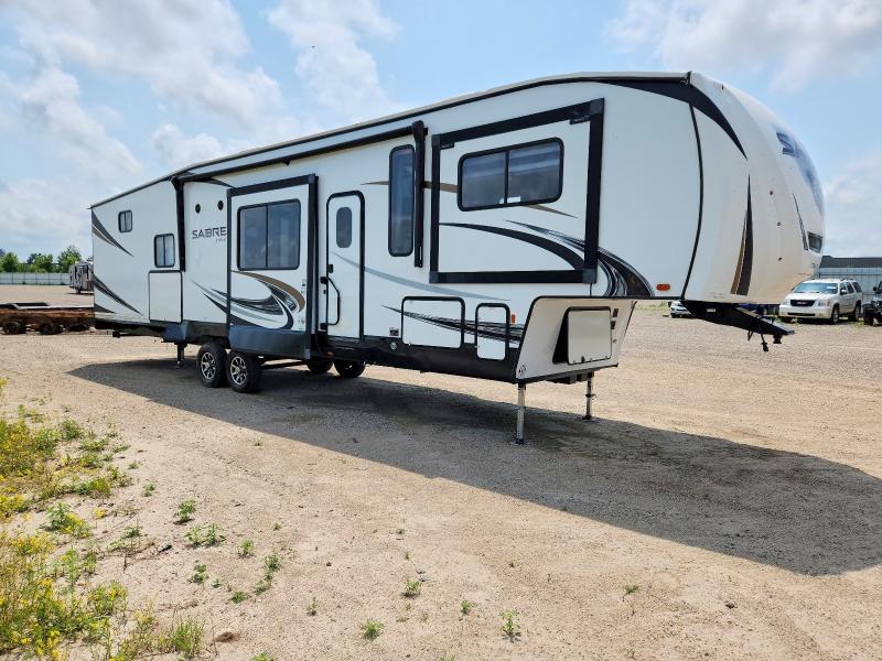 Продаж на аукціоні авто 2021 Forest River Sabre Fifth Wheel Tr, vin: 5ZT3SR2B4M6107984, номер лоту: 57744236