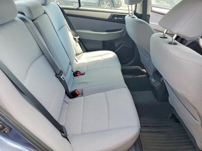 58712776 :رقم المزاد ، 4S3BNAC60J3020779 vin ، 2018 Subaru Legacy مزاد بيع