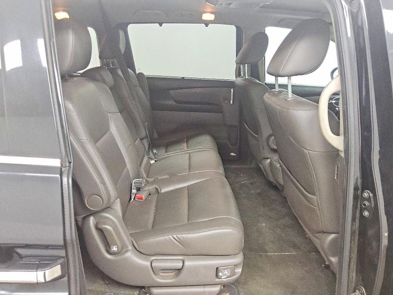 56401286 :رقم المزاد ، 5FNRL5H90FB102746 vin ، 2015 Honda Odyssey مزاد بيع