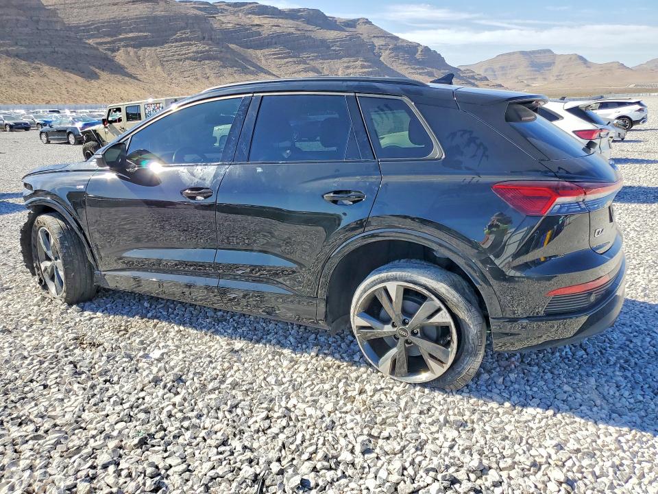 Продажа на аукционе авто 2024 Audi Q4 E-tron, vin: WA1LUBFZ5RP039975, номер лота: 57173856
