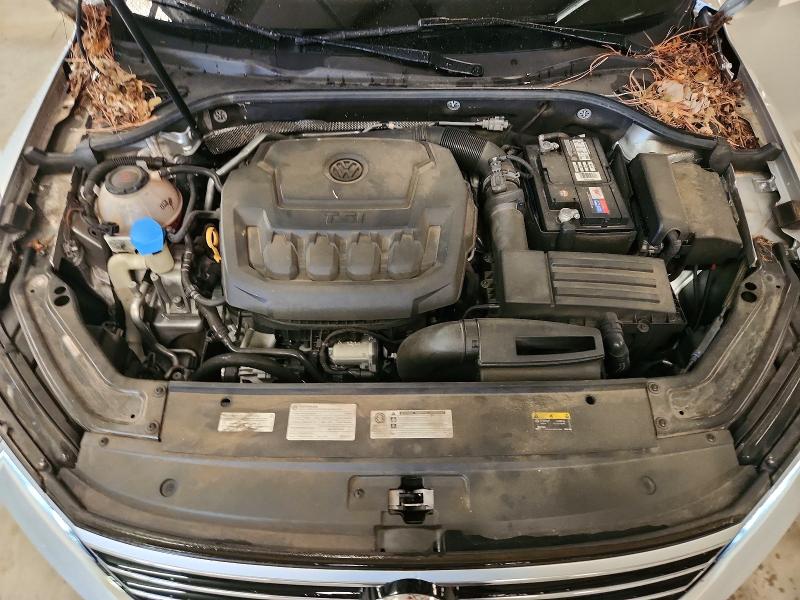 58406176 :رقم المزاد ، 1VWBA7A34JC047231 vin ، 2018 Volkswagen Passat مزاد بيع