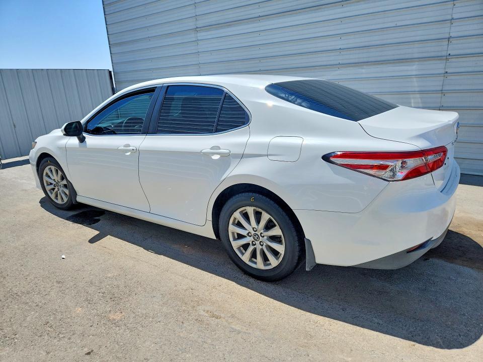 Продажа на аукционе авто 2018 Toyota Camry, vin: 4T1B11HK7JU104315, номер лота: 57717596
