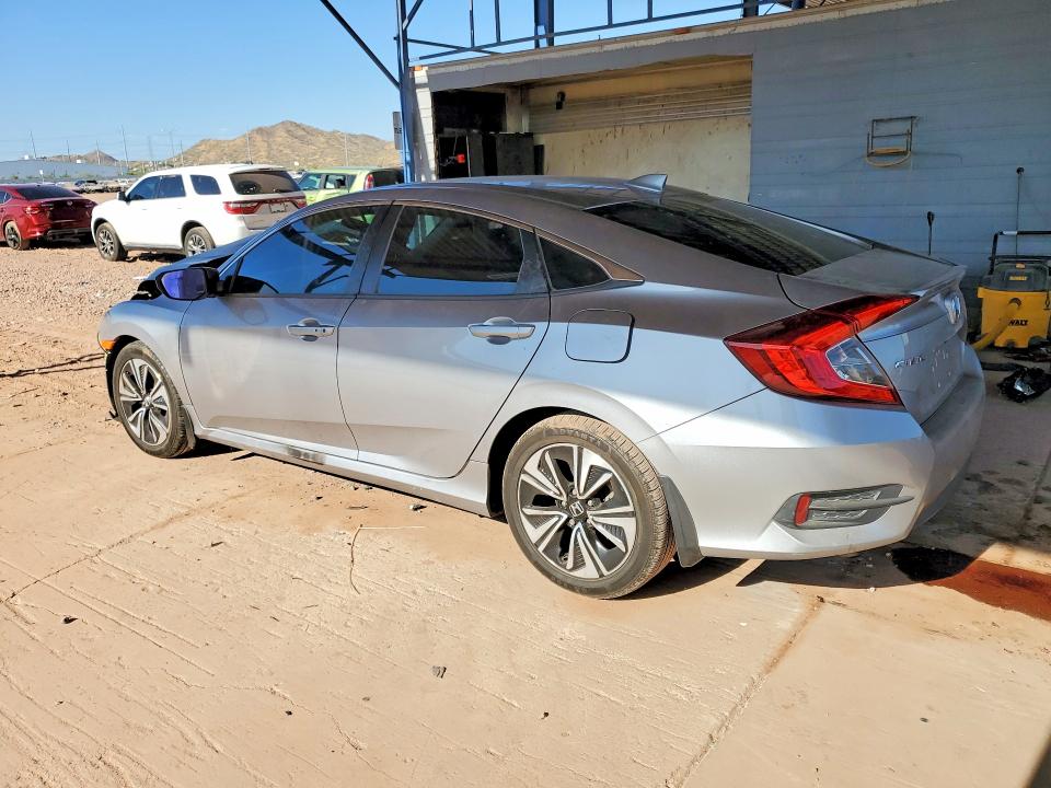 56303876 :رقم المزاد ، 19XFC1F3XHE003225 vin ، 2017 Honda Civic مزاد بيع