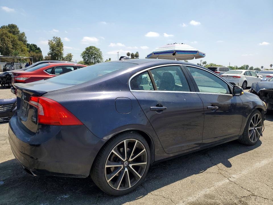 Продаж на аукціоні авто 2016 Volvo S60, vin: YV126MFK6G2413542, номер лоту: 56189196