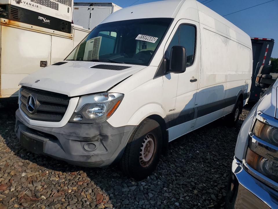 55599686 :رقم المزاد ، WD3PE8DE6E5898290 vin ، 2014 Mercedes Benz Sprinter مزاد بيع