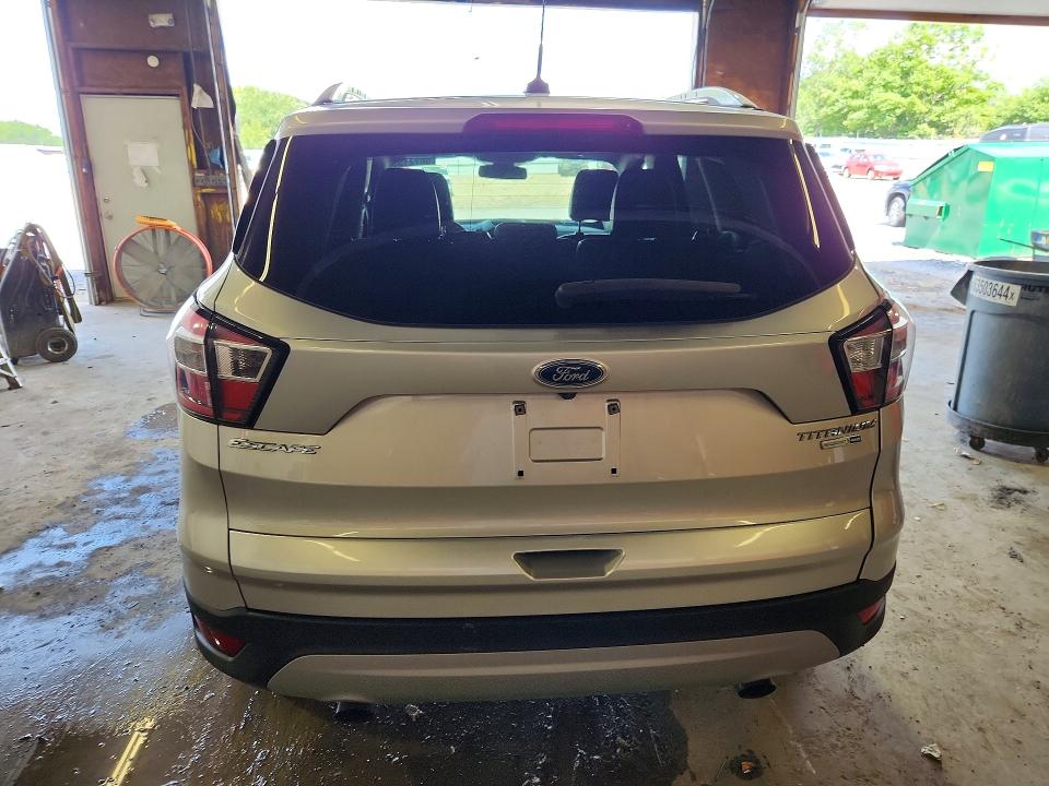58721536 :رقم المزاد ، 1FMCU9JD3HUD06598 vin ، 2017 Ford Escape مزاد بيع