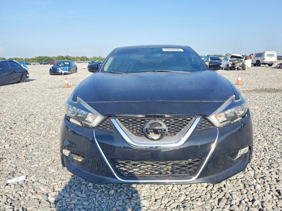 59748536 :رقم المزاد ، 1N4AA6AP6JC370424 vin ، 2018 Nissan Maxima مزاد بيع