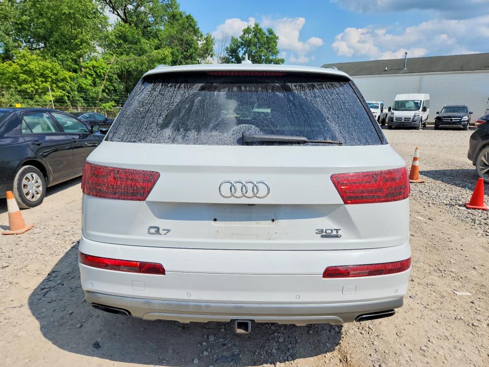Продаж на аукціоні авто 2017 Audi Q7, vin: WA1LAAF77HD014139, номер лоту: 59026426