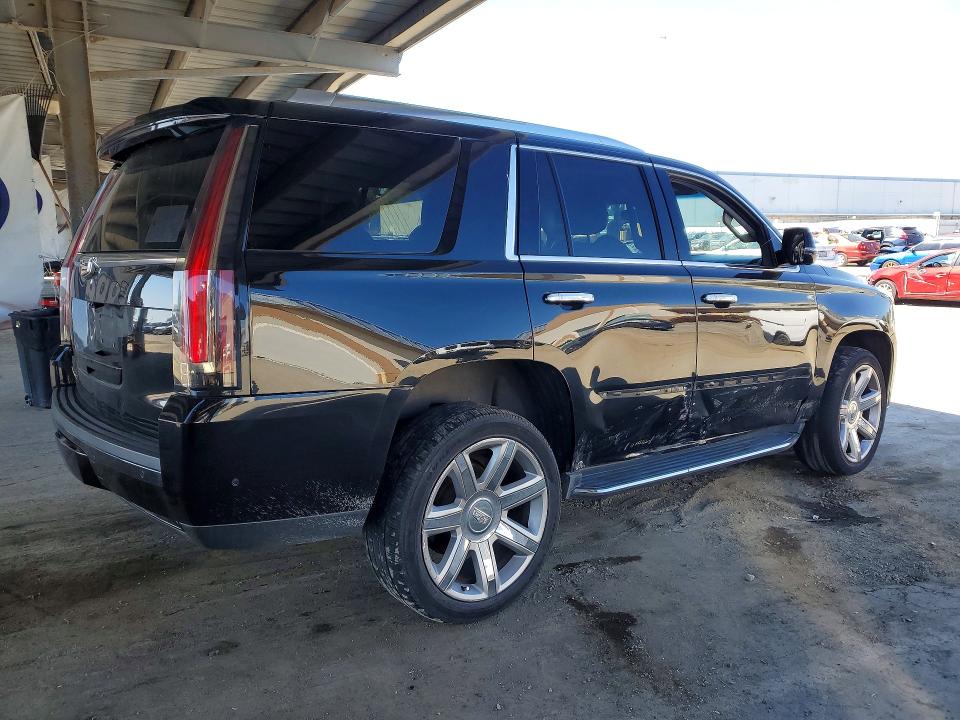 55632036 :رقم المزاد ، 1GYS4BKJ2LR107690 vin ، 2020 Cadillac Escalade مزاد بيع