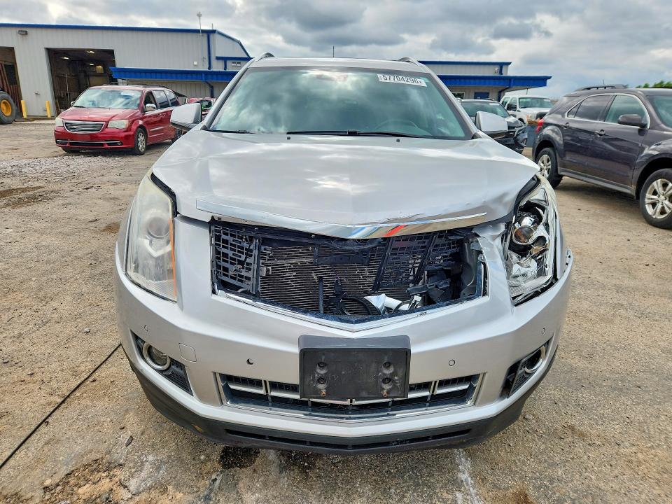 57704296 :رقم المزاد ، 3GYFNGE30FS585181 vin ، 2015 Cadillac Srx مزاد بيع