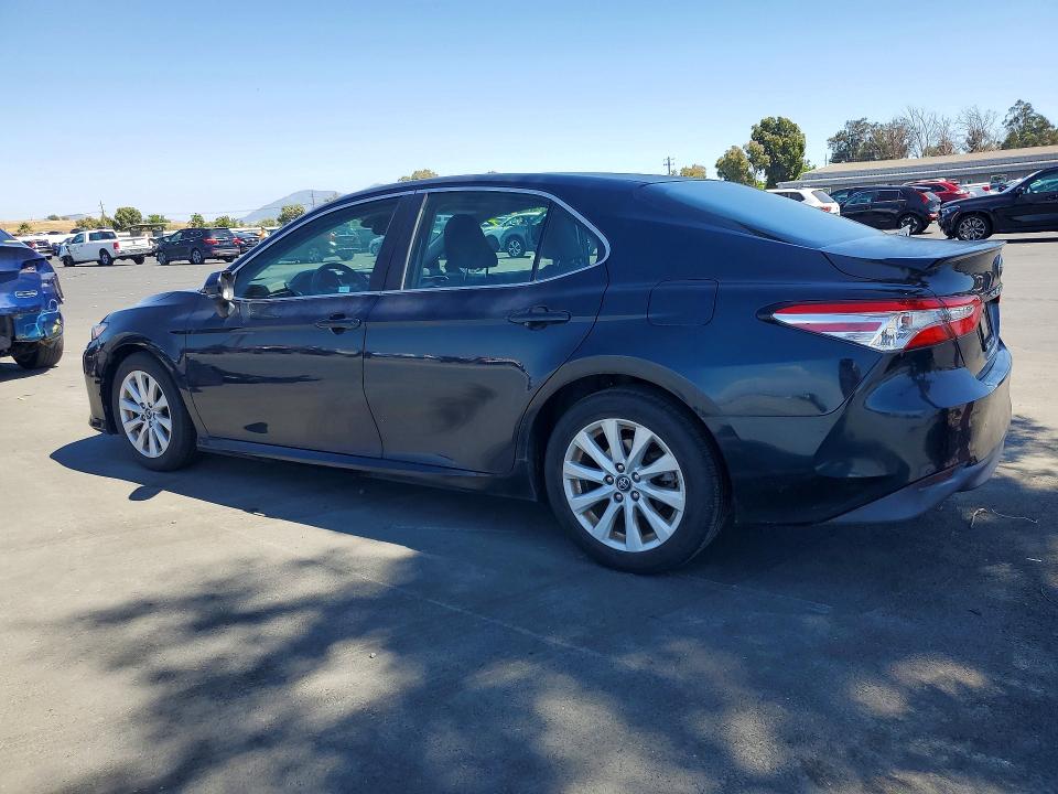 Продаж на аукціоні авто 2018 Toyota Camry, vin: 4T1B11HK6JU658316, номер лоту: 56169616