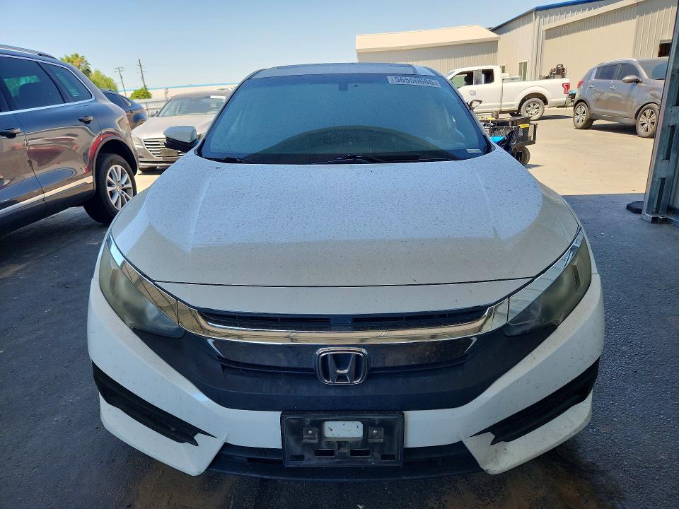 56550686 :رقم المزاد ، 19XFC2F78HE211399 vin ، 2017 Honda Civic مزاد بيع