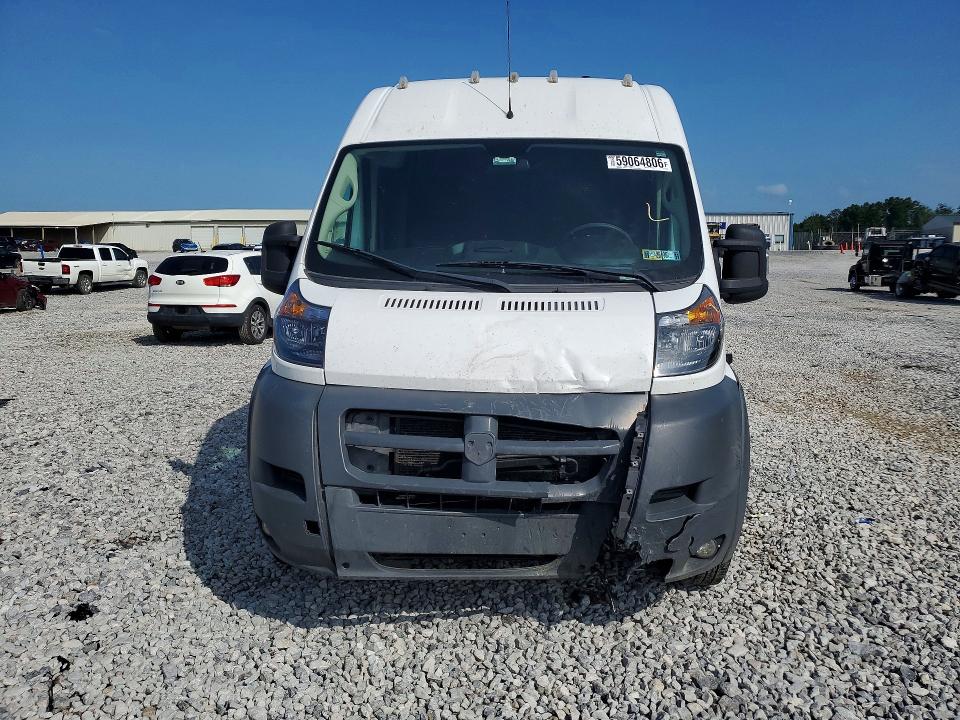 59064806 :رقم المزاد ، 3C6TRVDG9JE131130 vin ، 2018 Ram Promaster 2500 مزاد بيع
