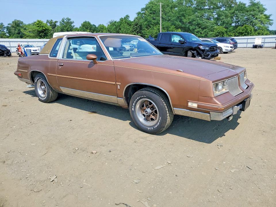 1986 Oldsmobile Cutlass Supreme მანქანა იყიდება აუქციონზე, vin: 1G3GM47Y0GP378102, აუქციონის ნომერი: 85976715