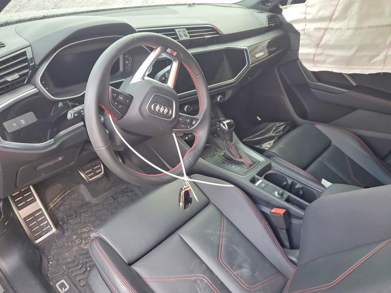 57441276 :رقم المزاد ، WA1EECF38S1083596 vin ، 2025 Audi Q3 مزاد بيع