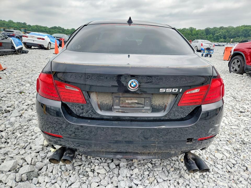 2011 Bmw 550 მანქანა იყიდება აუქციონზე, vin: WBAFR9C52BC270258, აუქციონის ნომერი: 55415436
