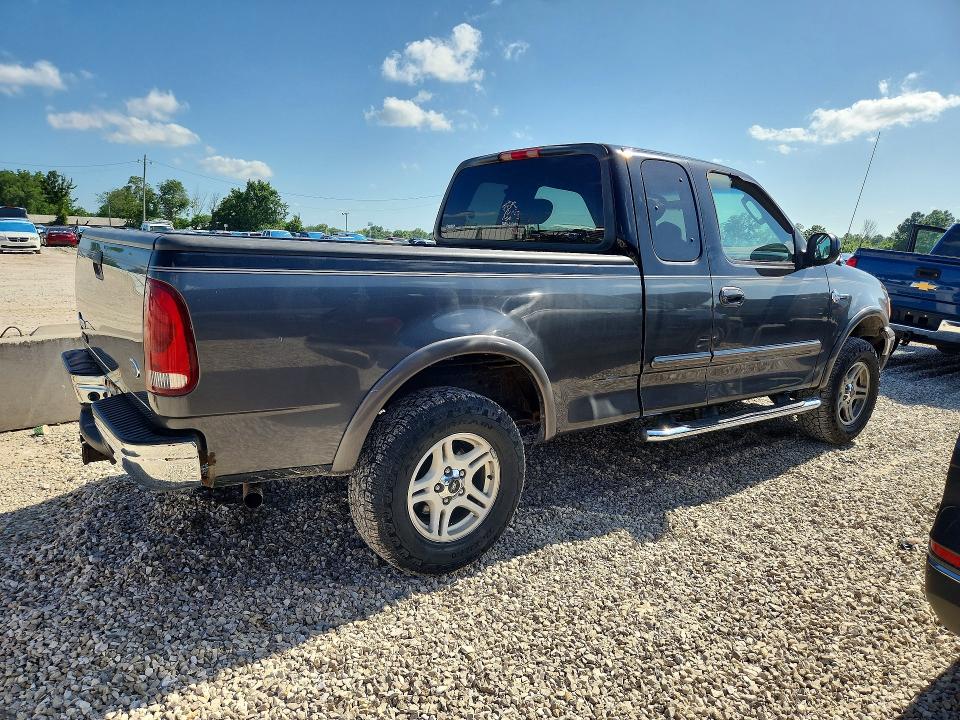 56980746 :رقم المزاد ، 1FTRX18L03NB24753 vin ، 2003 Ford F150 مزاد بيع