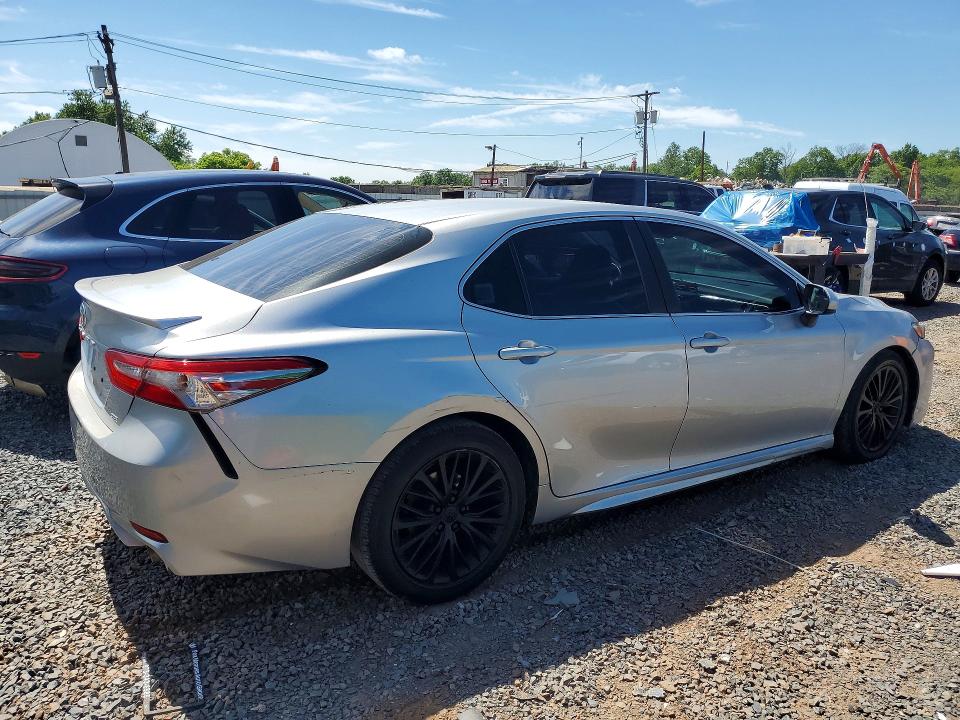 2018 Toyota Camry მანქანა იყიდება აუქციონზე, vin: 4T1B11HK7JU620836, აუქციონის ნომერი: 56643066