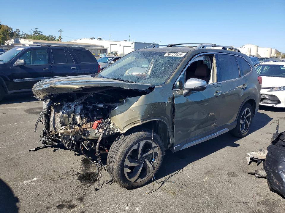 59137826 :رقم المزاد ، JF2SKARC5NH439646 vin ، 2022 Subaru Forester مزاد بيع