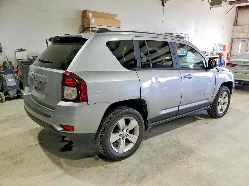 2016 Jeep Compass მანქანა იყიდება აუქციონზე, vin: 1C4NJDBB4GD571860, აუქციონის ნომერი: 58209546
