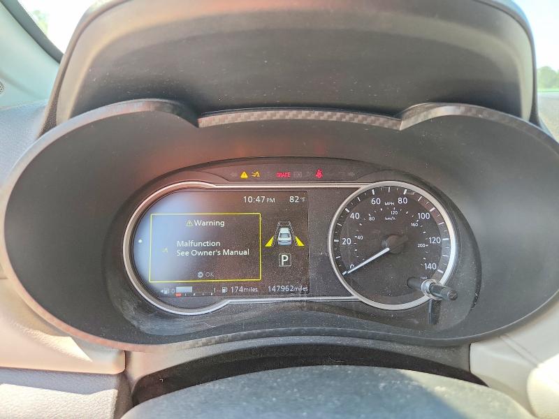 58449116 :رقم المزاد ، 3N1CN8EV2ML918457 vin ، 2021 Nissan Versa مزاد بيع
