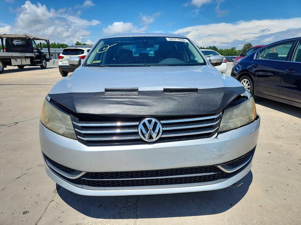 58377856 :رقم المزاد ، 1VWAH7A35DC140268 vin ، 2013 Volkswagen Passat مزاد بيع