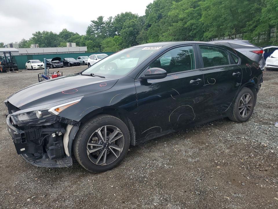 2023 Kia Forte მანქანა იყიდება აუქციონზე, vin: 3KPF24ADXPE584146, აუქციონის ნომერი: 85634245