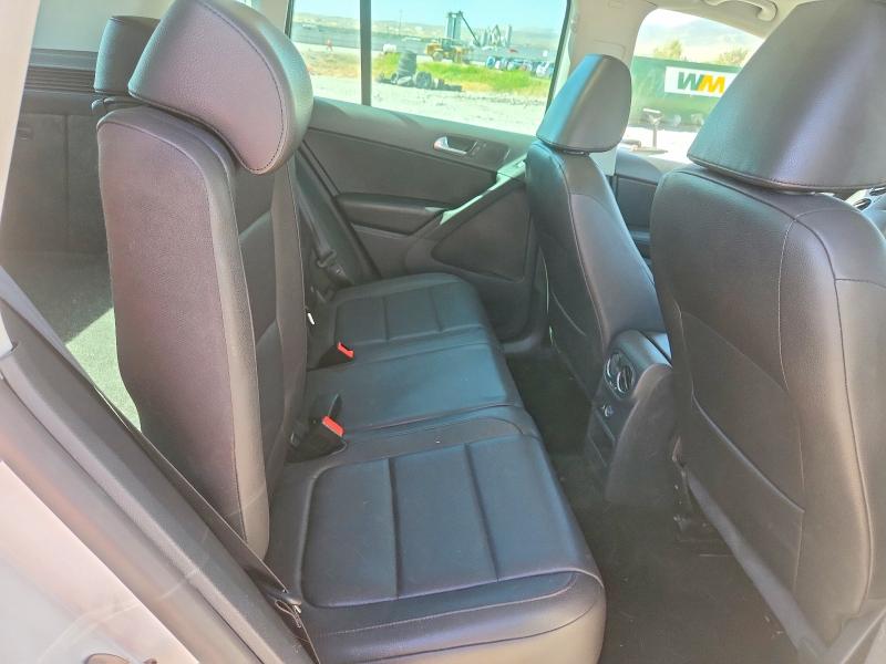 56157396 :رقم المزاد ، WVGAV7AX3BW521493 vin ، 2011 Volkswagen Tiguan مزاد بيع