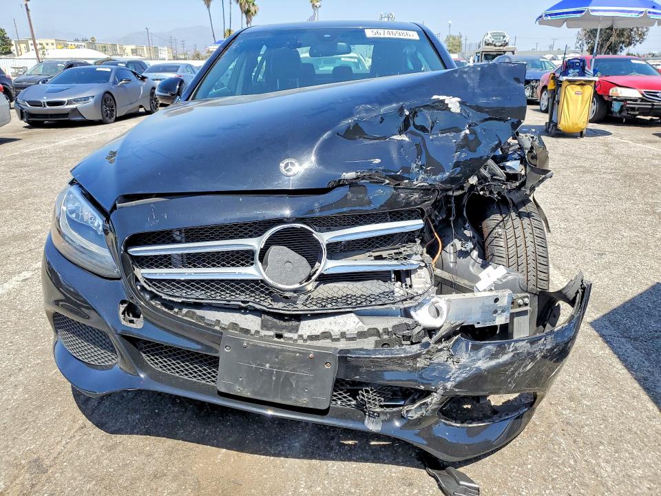 2018 Mercedes-benz C მანქანა იყიდება აუქციონზე, vin: 55SWF4JB1JU262403, აუქციონის ნომერი: 56746986