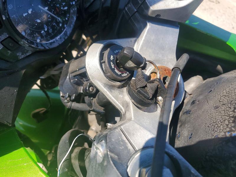 56199536 :رقم المزاد ، JKAZXCG14BA001551 vin ، 2011 Kawasaki Zx1000 مزاد بيع