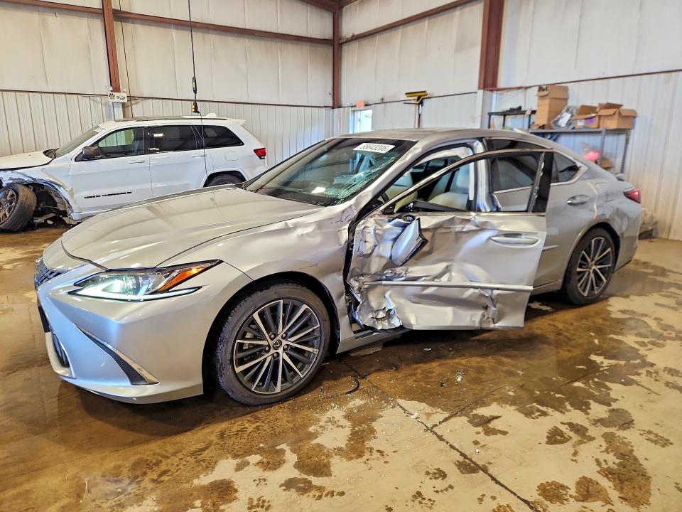 55643206 :رقم المزاد ، 58ADZ1B1XNU128821 vin ، 2022 Lexus Es 350 مزاد بيع