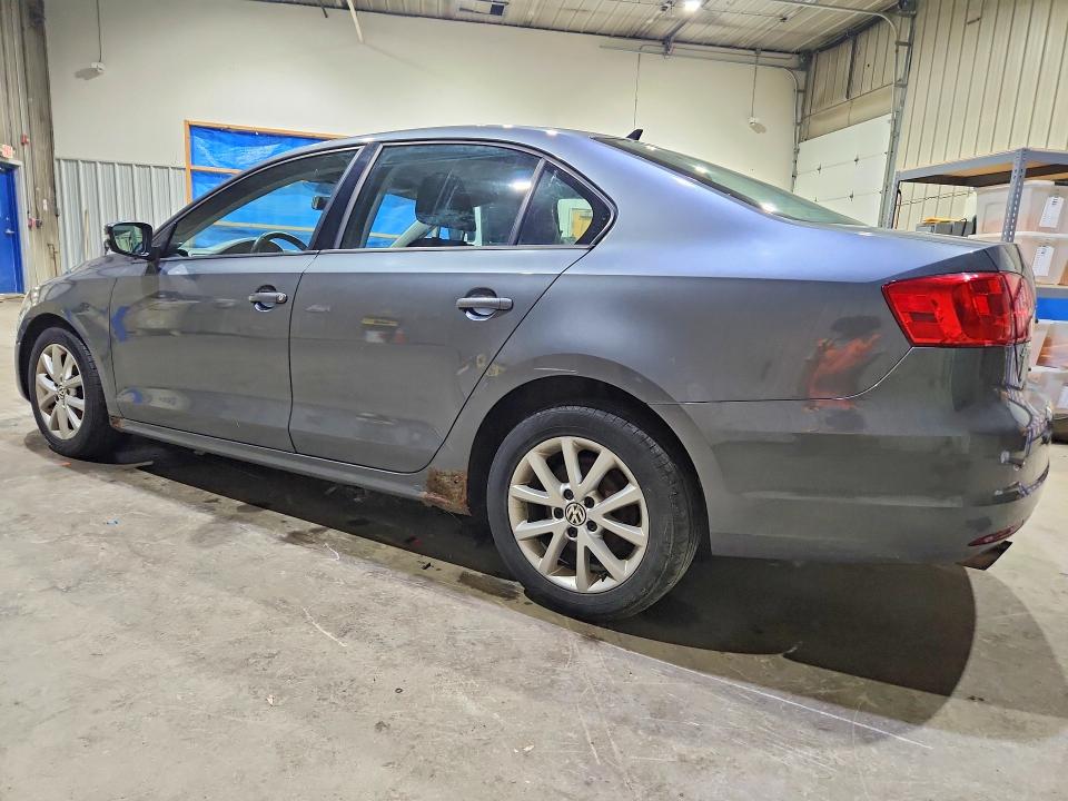 58977566 :رقم المزاد ، 3VWDP7AJ2CM335482 vin ، 2012 Volkswagen Jetta مزاد بيع