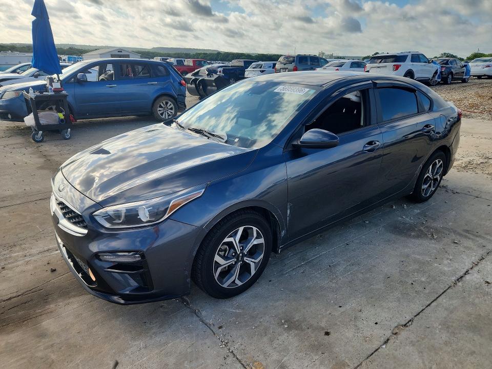 56959396 :رقم المزاد ، 3KPF24AD8ME330804 vin ، 2021 Kia Forte مزاد بيع
