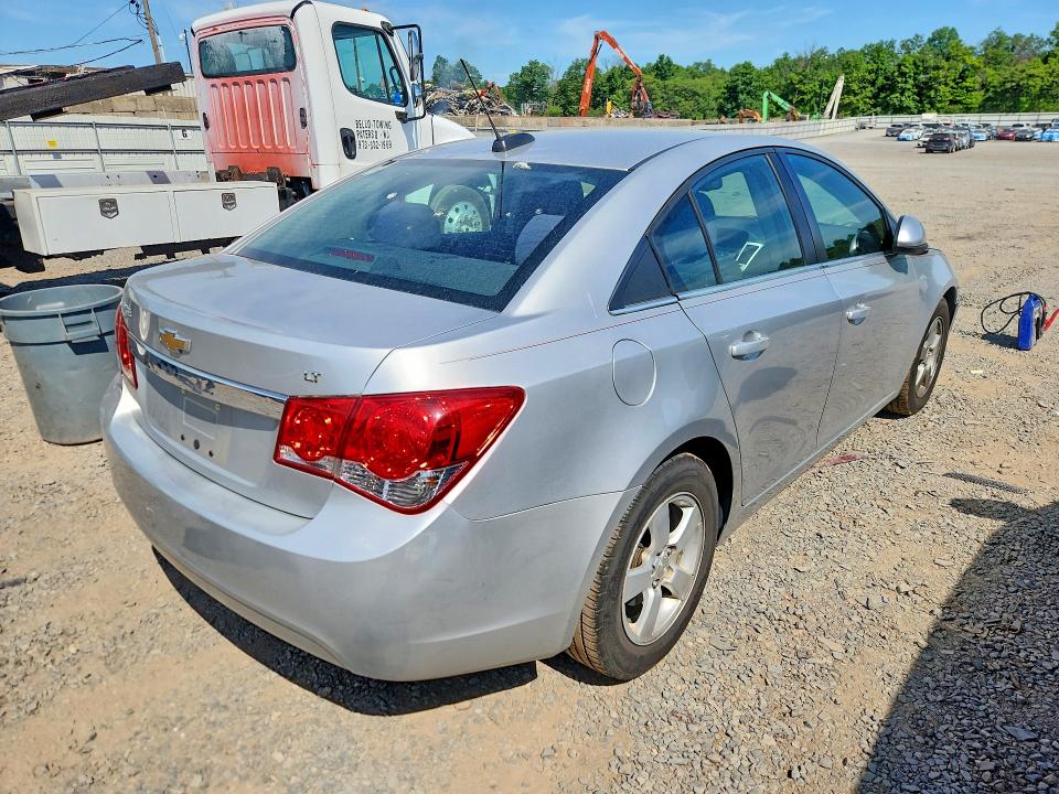 Продажа на аукционе авто 2015 Chevrolet Cruze, vin: 1G1PC5SB0F7105728, номер лота: 55839486
