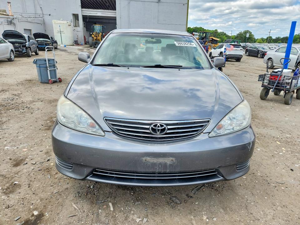 56638256 :رقم المزاد ، 4T1BF32K36U627411 vin ، 2006 Toyota Camry مزاد بيع