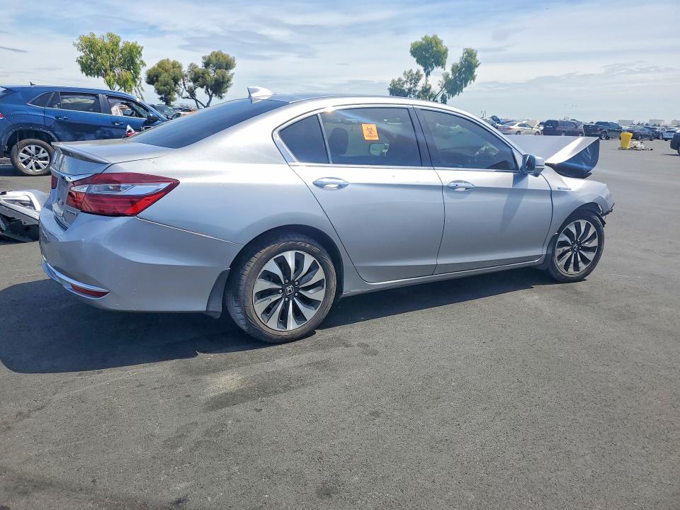 Продаж на аукціоні авто 2017 Honda Accord, vin: JHMCR6F54HC025050, номер лоту: 56587906