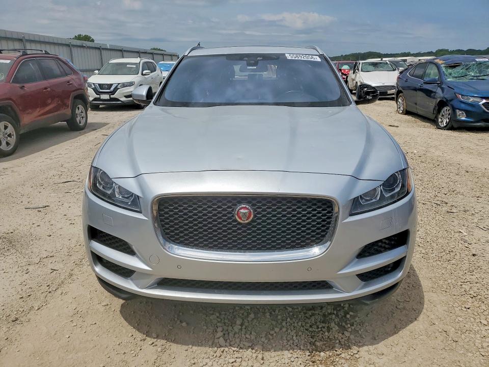 2018 Jaguar F-pace მანქანა იყიდება აუქციონზე, vin: SADCJ2FX8JA266005, აუქციონის ნომერი: 55892056