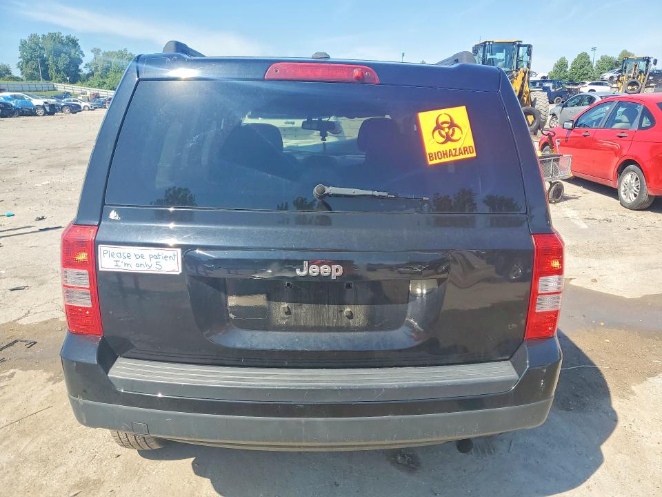 55311156 :رقم المزاد ، 1C4NJPBA9GD633973 vin ، 2016 Jeep Patriot مزاد بيع