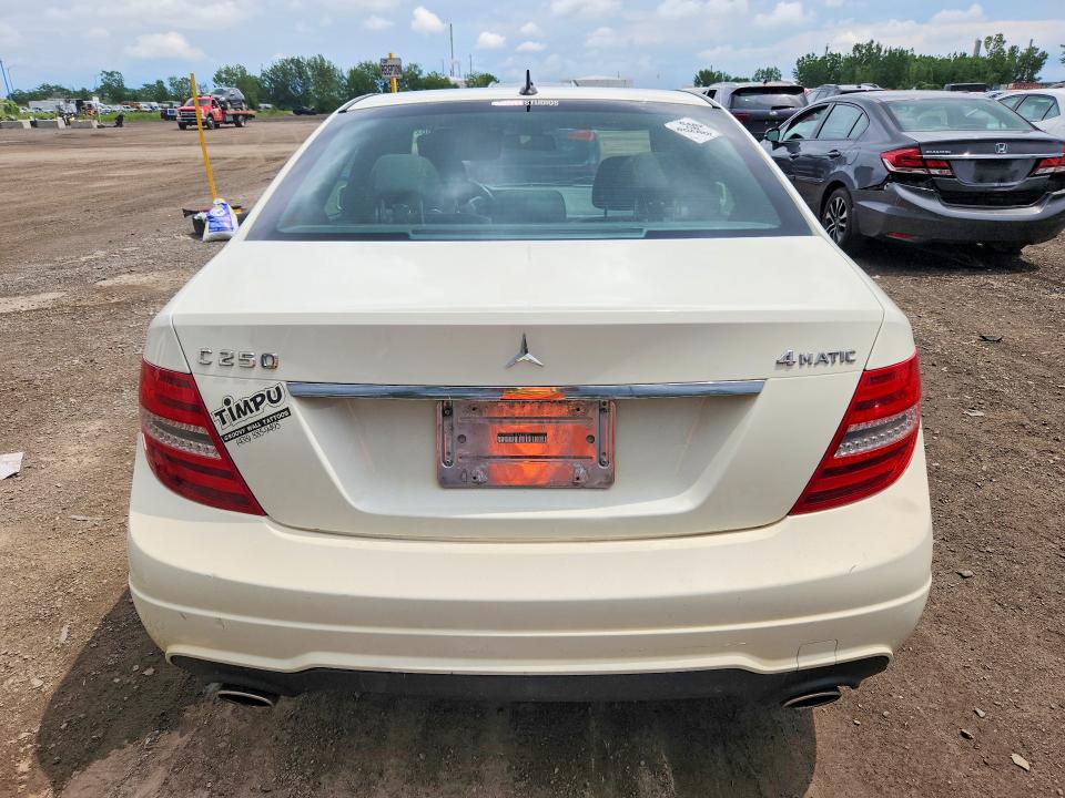 Продажа на аукционе авто 2012 Mercedes-benz C, vin: WDDGF8FB1CA633826, номер лота: 58731166