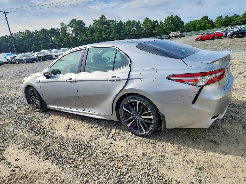 Aukcja sprzedaży 2018 Toyota Camry, vin: 4T1B61HK2JU106863, numer aukcji: 57926476