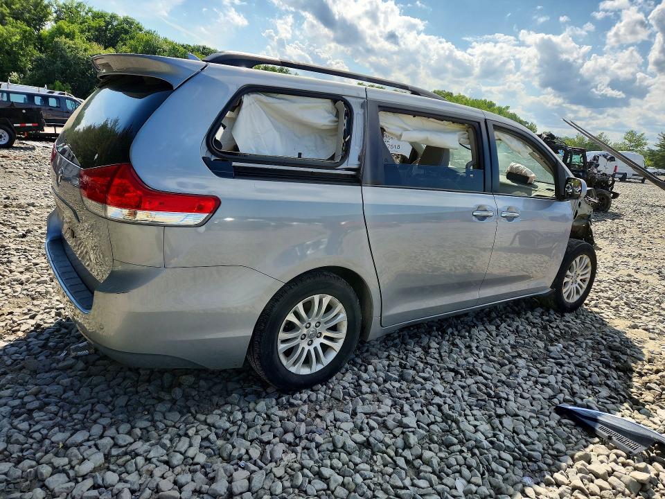 54890996 :رقم المزاد ، 5TDYK3DC8CS190862 vin ، 2012 Toyota Sienna مزاد بيع