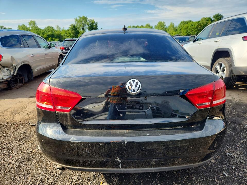 2015 Volkswagen Passat მანქანა იყიდება აუქციონზე, vin: 1VWAT7A38FC116581, აუქციონის ნომერი: 57717346