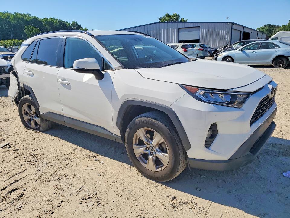 2021 Toyota Rav4 მანქანა იყიდება აუქციონზე, vin: 2T3P1RFV8MW155030, აუქციონის ნომერი: 55870096