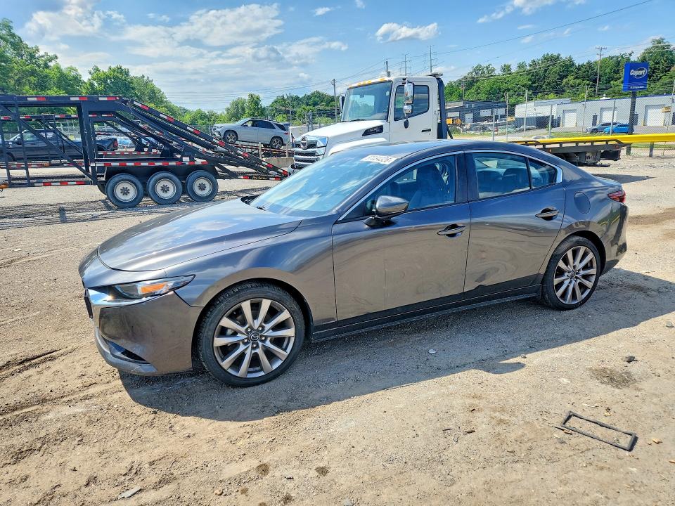 57034326 :رقم المزاد ، JM1BPBCL7M1330546 vin ، 2021 Mazda 3 مزاد بيع