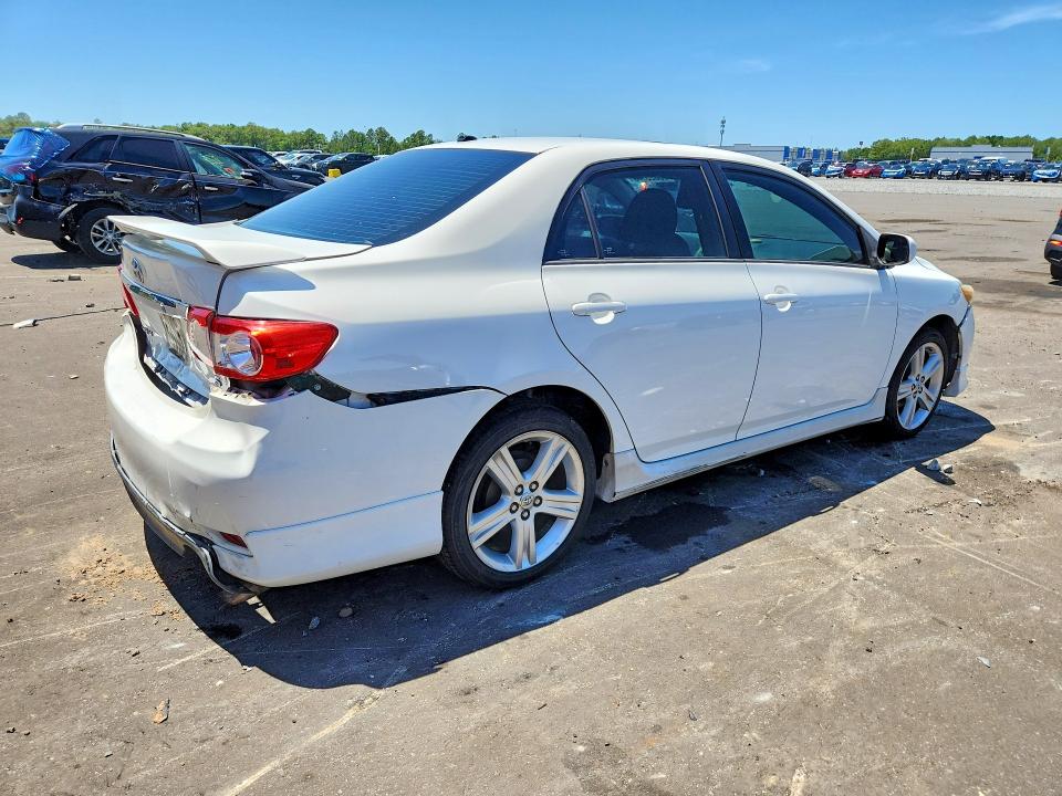 2013 Toyota Corolla მანქანა იყიდება აუქციონზე, vin: 5YFBU4EE0DP135645, აუქციონის ნომერი: 55825106