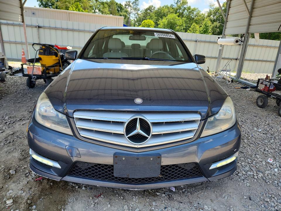 Продажа на аукционе авто 2013 Mercedes-benz C, vin: WDDGF8AB4DR288527, номер лота: 56990856