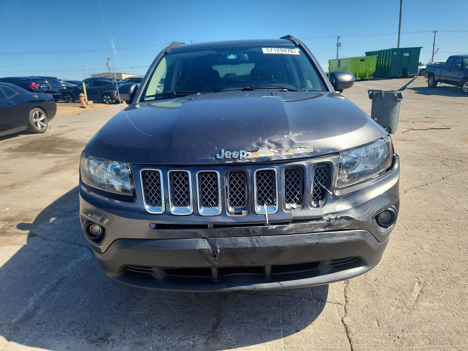 57129476 :رقم المزاد ، 1C4NJCEB5HD160393 vin ، 2017 Jeep Compass مزاد بيع