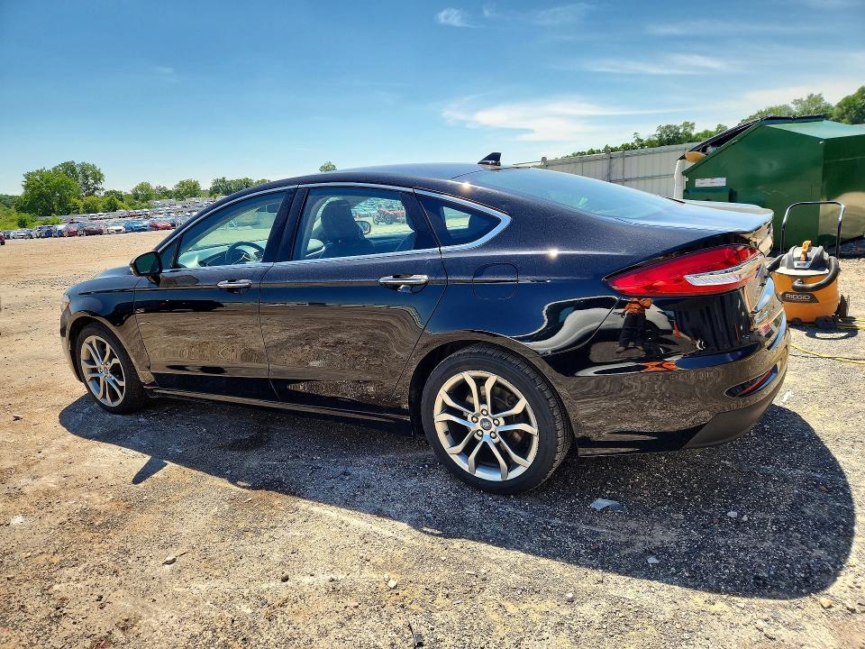 58147446 :رقم المزاد ، 3FA6P0CD0KR180657 vin ، 2019 Ford Fusion مزاد بيع